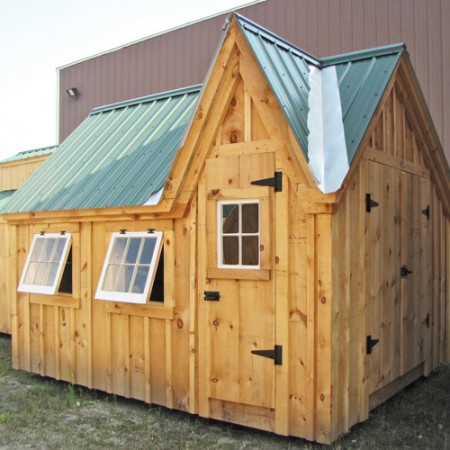 barn dollhouse