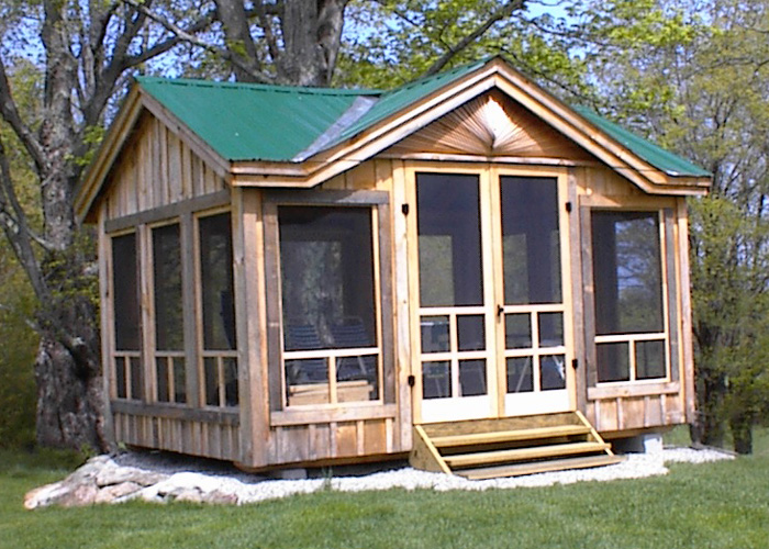 The Florida Room comes standard with an Evergreen metal roof.